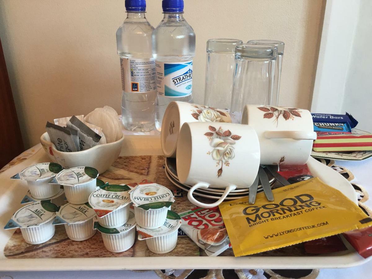 Rose Villa Bed And Breakfast Форфар Экстерьер фото